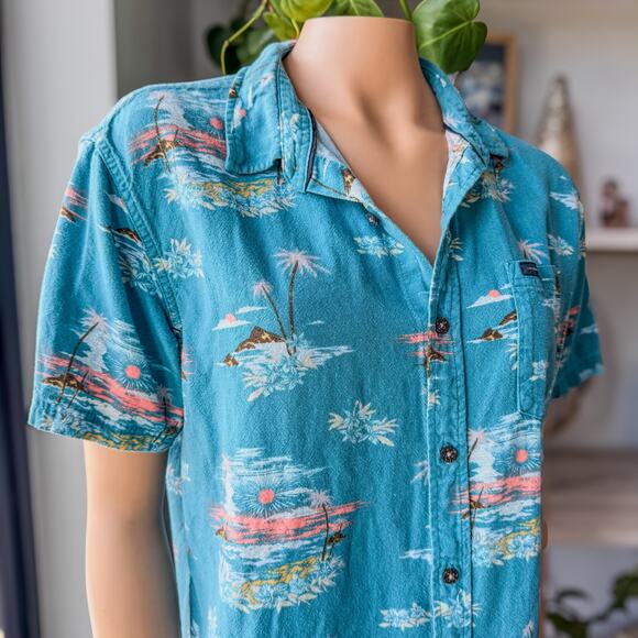Rip Curl, Men’s Medium Party Pack Island Button Up Collared Woven Shirt - Picture 4 of 6